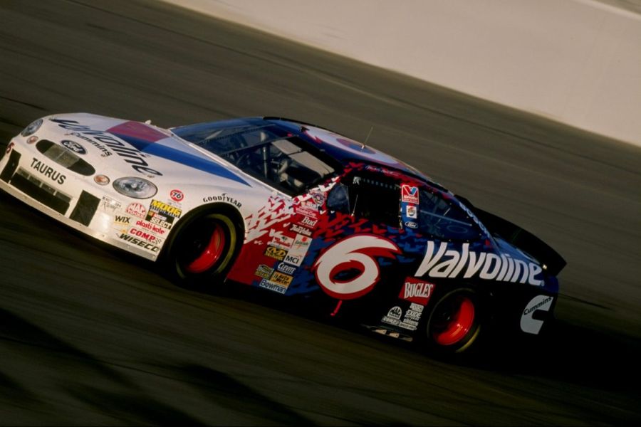 Mark Martin's #6 Ford Taurus in 1998