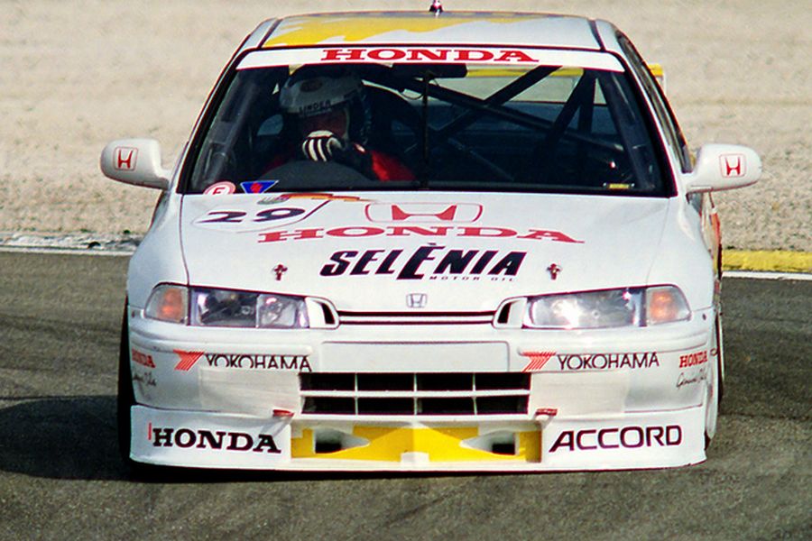 Klaus Niedzwiedz raced with Honda Accord in 1995 and 1996