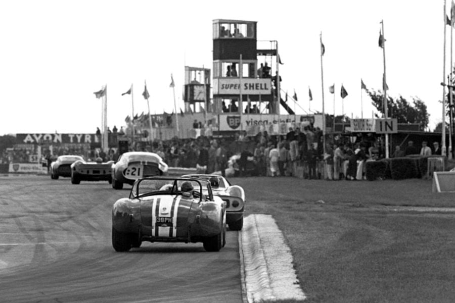 1964 RAC Tourist Trophy detail Last World Sportscar event at Goodwood - 1964 RAC Tourist Trophy
